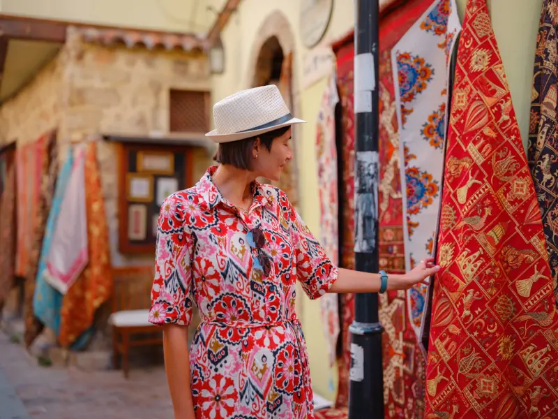 Gulluk Shopping Street in central Antalya, Turkey