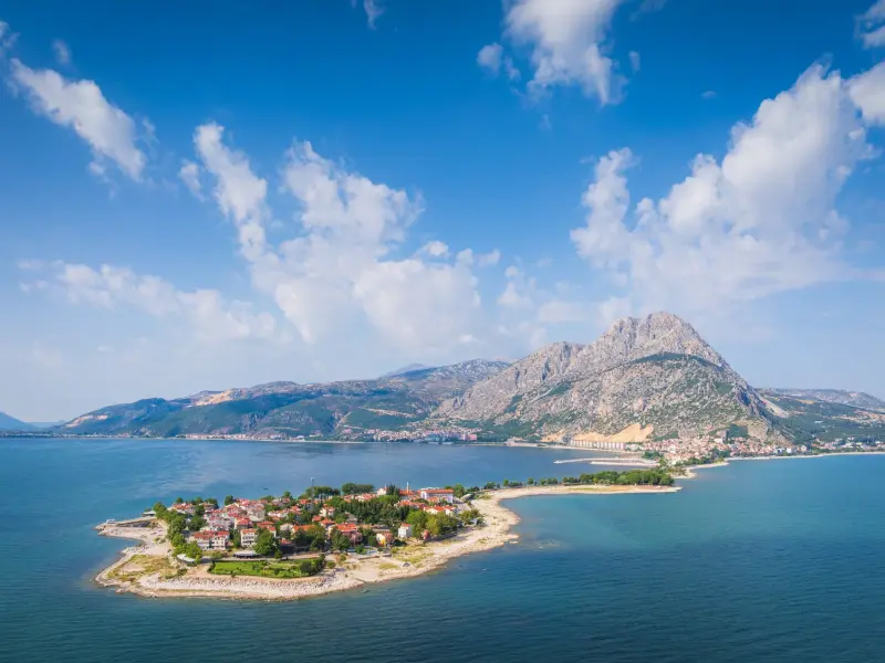 Lake Egirdir in Bucak, Turkey: lakeside relaxation and islands