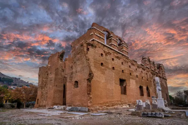 Красная базилика