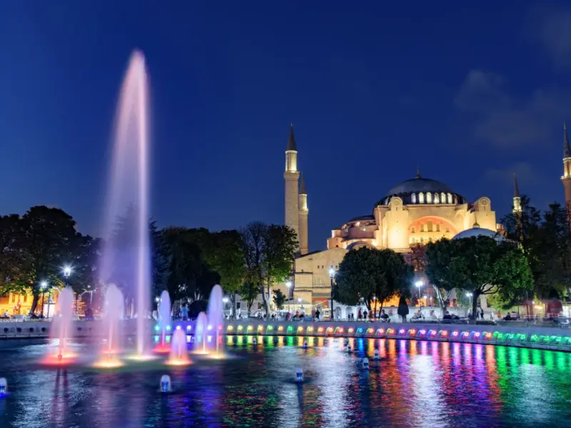 Fountain on Sultanahmet Square, Istanbul, Turkey