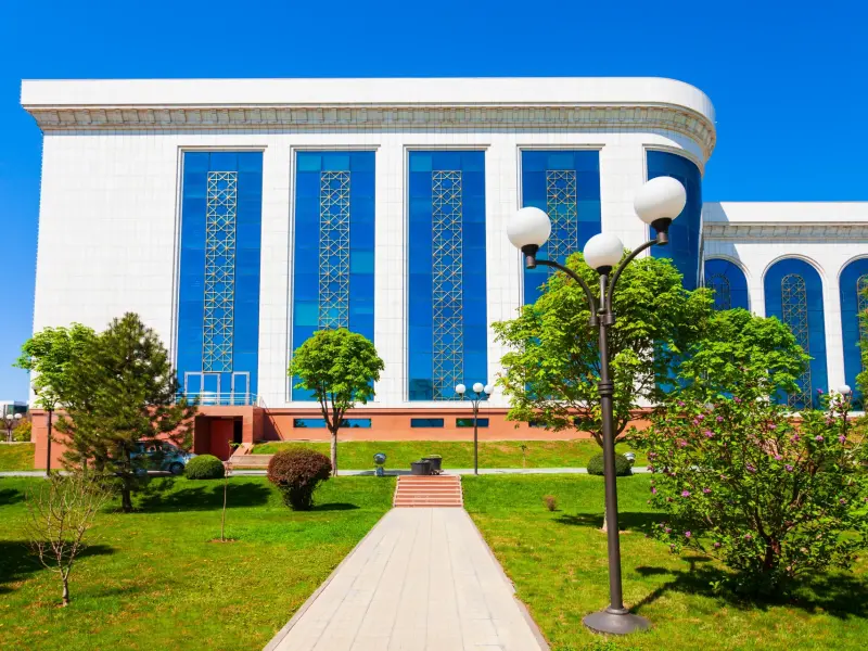 Biblioteka Narodowa Uzbekistanu im. Aliszera Nawoiego w Taszkencie