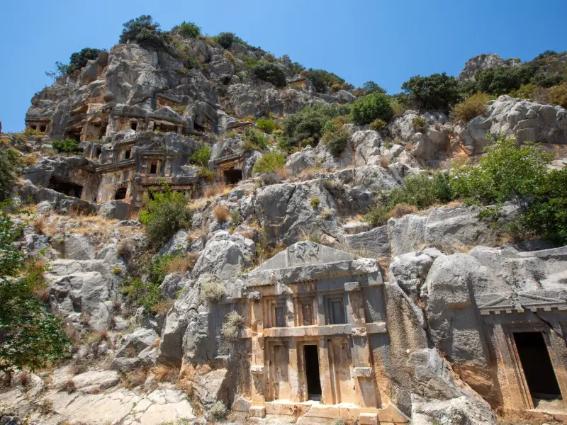 Licyjskie grobowce w Antalyi, Turcja - architektura sepulkralna Licji