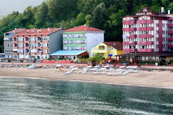 Пляжі Амасри