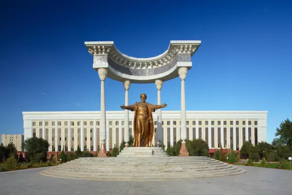 Denkmal fur al-Chwarizmi