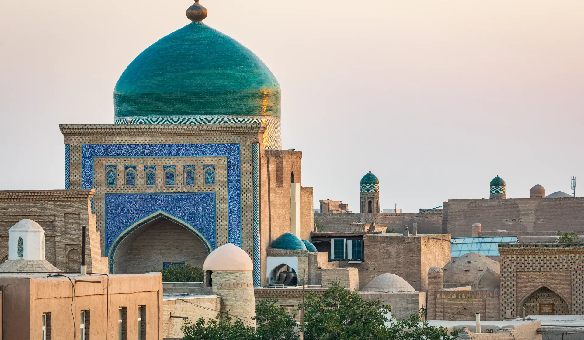 Pahlavan Mahmud Memorial