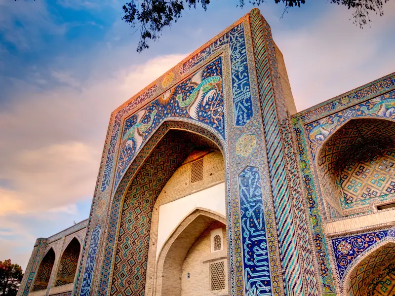 Medresa Nadir-Diwan-Begi w Bucharze, Uzbekistan