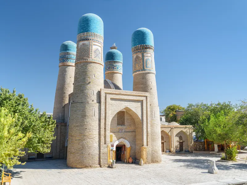 Medresa Czor-Minor w Bucharze, Uzbekistan