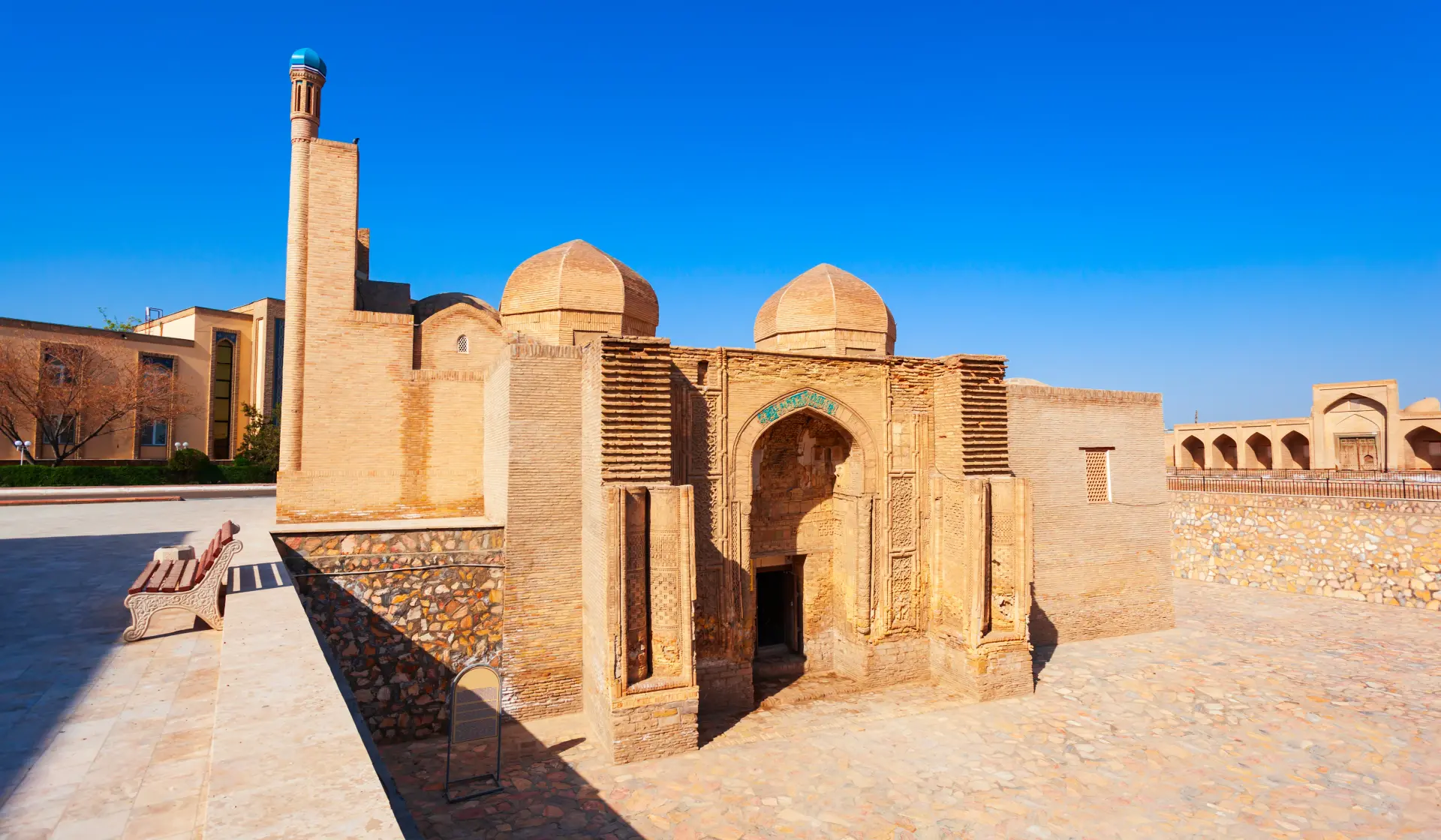 Magoki-Attari Mosque