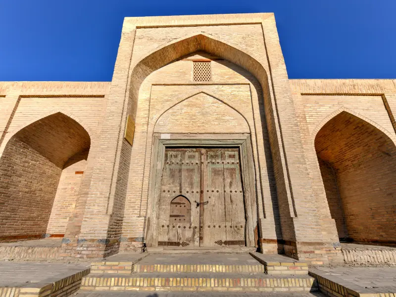 Karawanseraj Uługbek Tamokifurusz w Bucharze, Uzbekistan