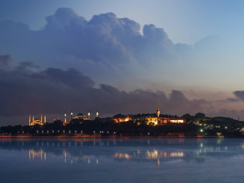 Istanbul City Walls - history and a walk along the historic peninsula