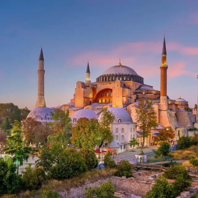 Magnificent Century - 6 Nights