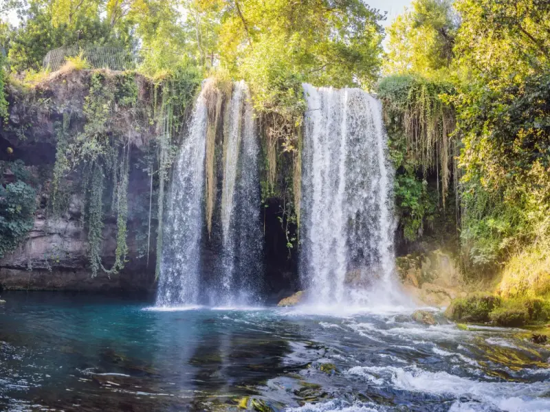 Antalya-Reiseroute: Die besten Sehenswürdigkeiten & Aktivitäten