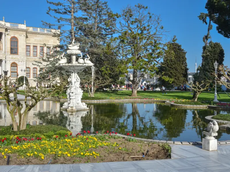 Swan Fountain of Dolmabahce Palace in Istanbul, Turkey
