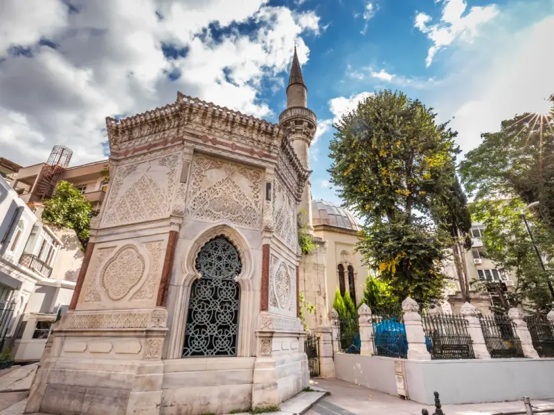 Kececizade Fuad Pasha Mosque in Sultanahmet, Istanbul